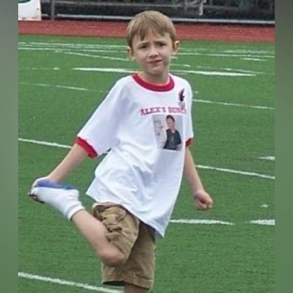 Light It Up Blue April 2nd Autism Awareness Show - Picture 7 of 10